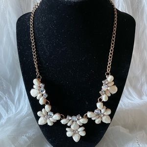 Beige color flower statement antique chain necklace